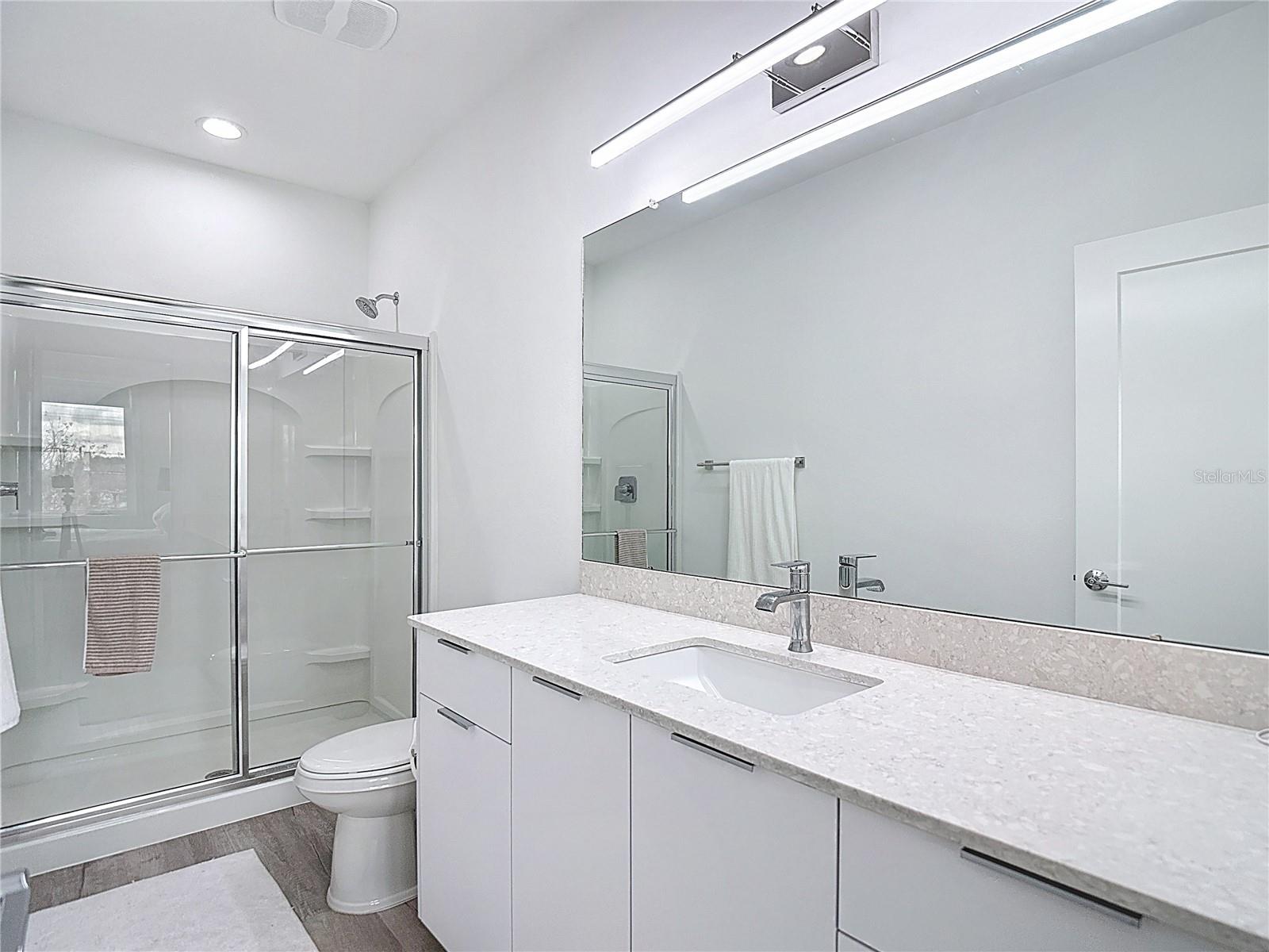 SUBDIVISION OF E 1/2 OF NE 1/4 - Residential