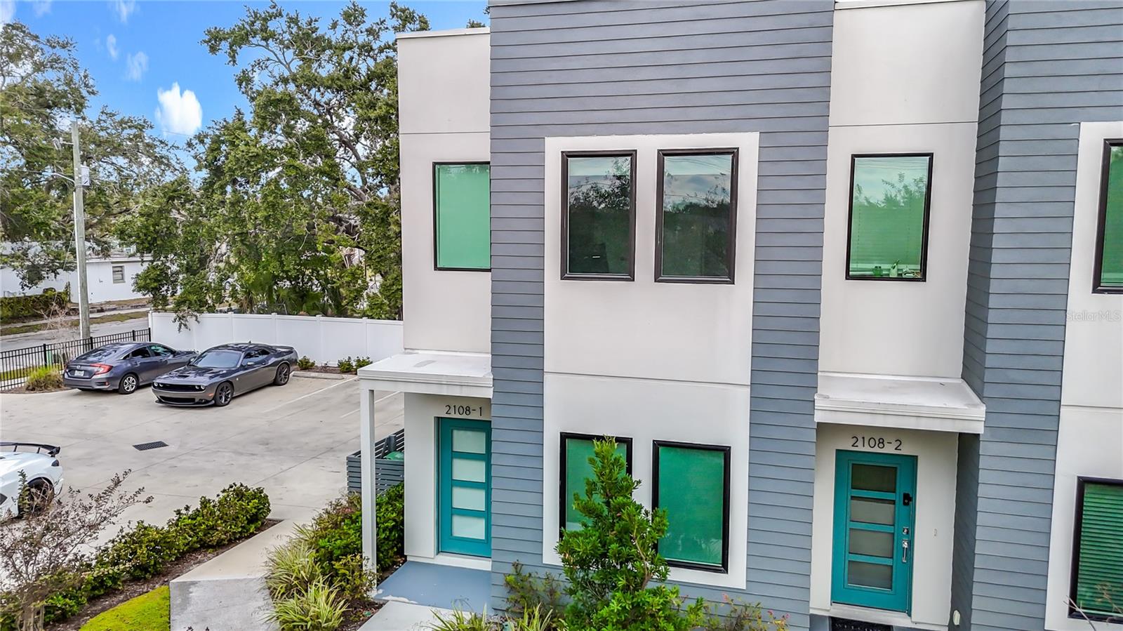 SUBDIVISION OF E 1/2 OF NE 1/4 - Residential