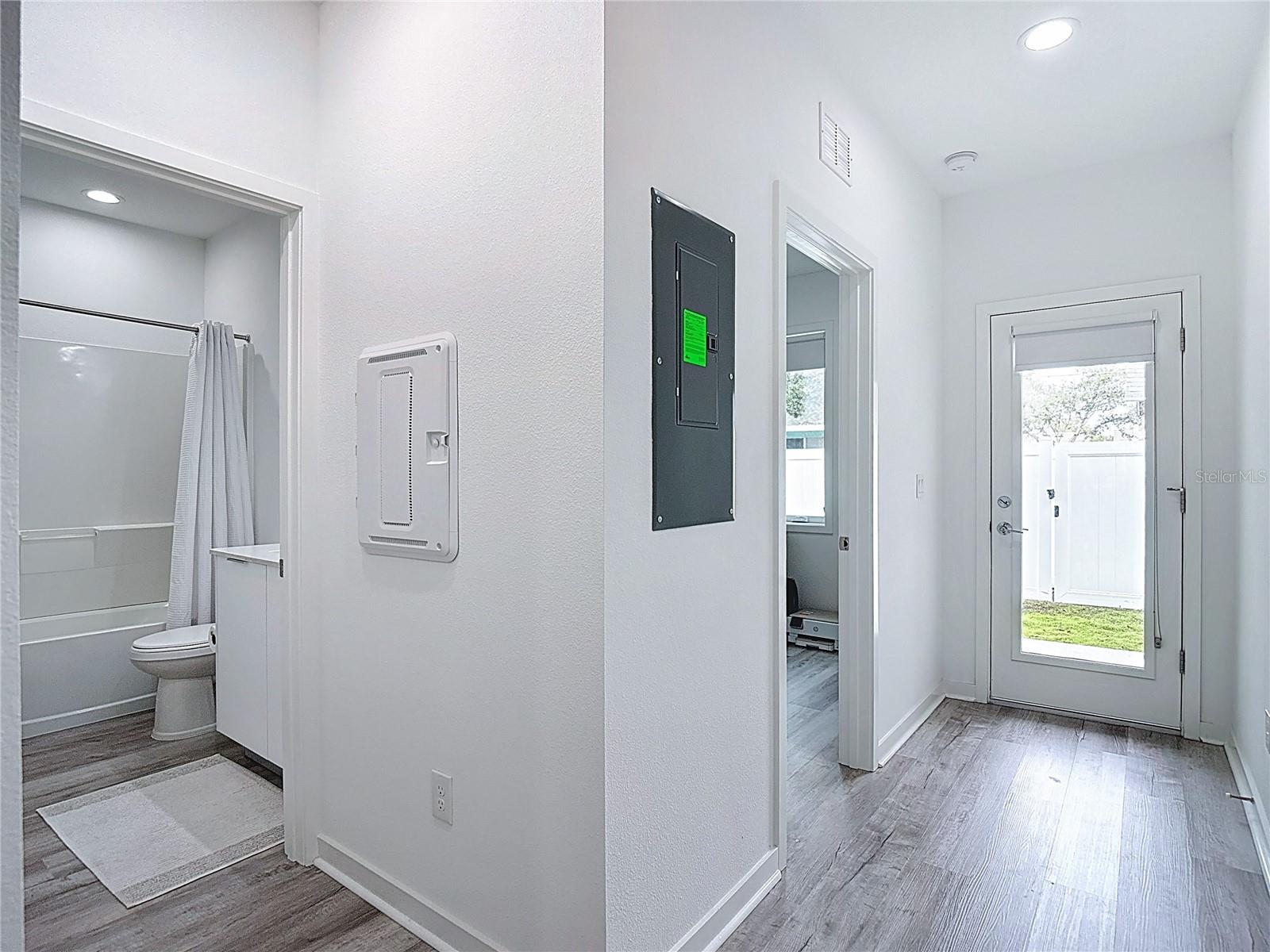 SUBDIVISION OF E 1/2 OF NE 1/4 - Residential