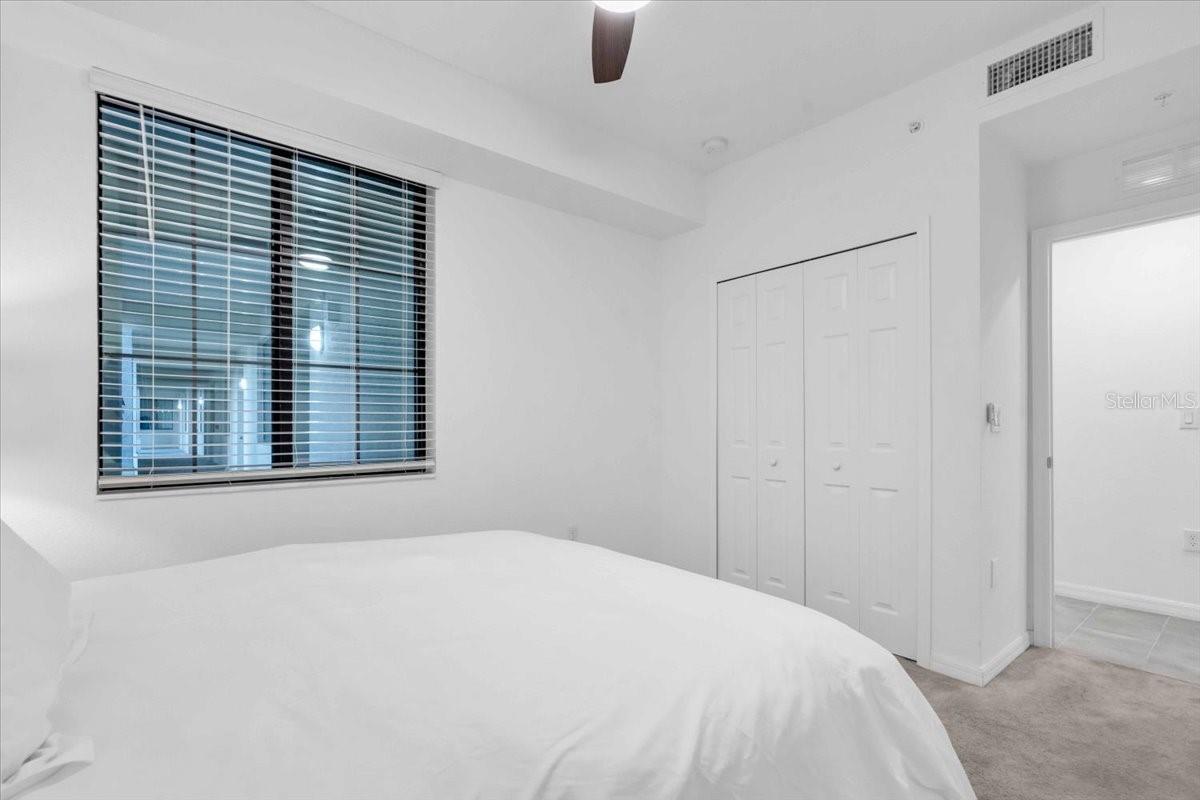 LAKEWOOD NATIONAL PH I - Residential Lease
