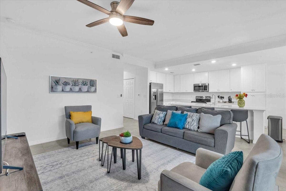 LAKEWOOD NATIONAL PH I - Residential Lease
