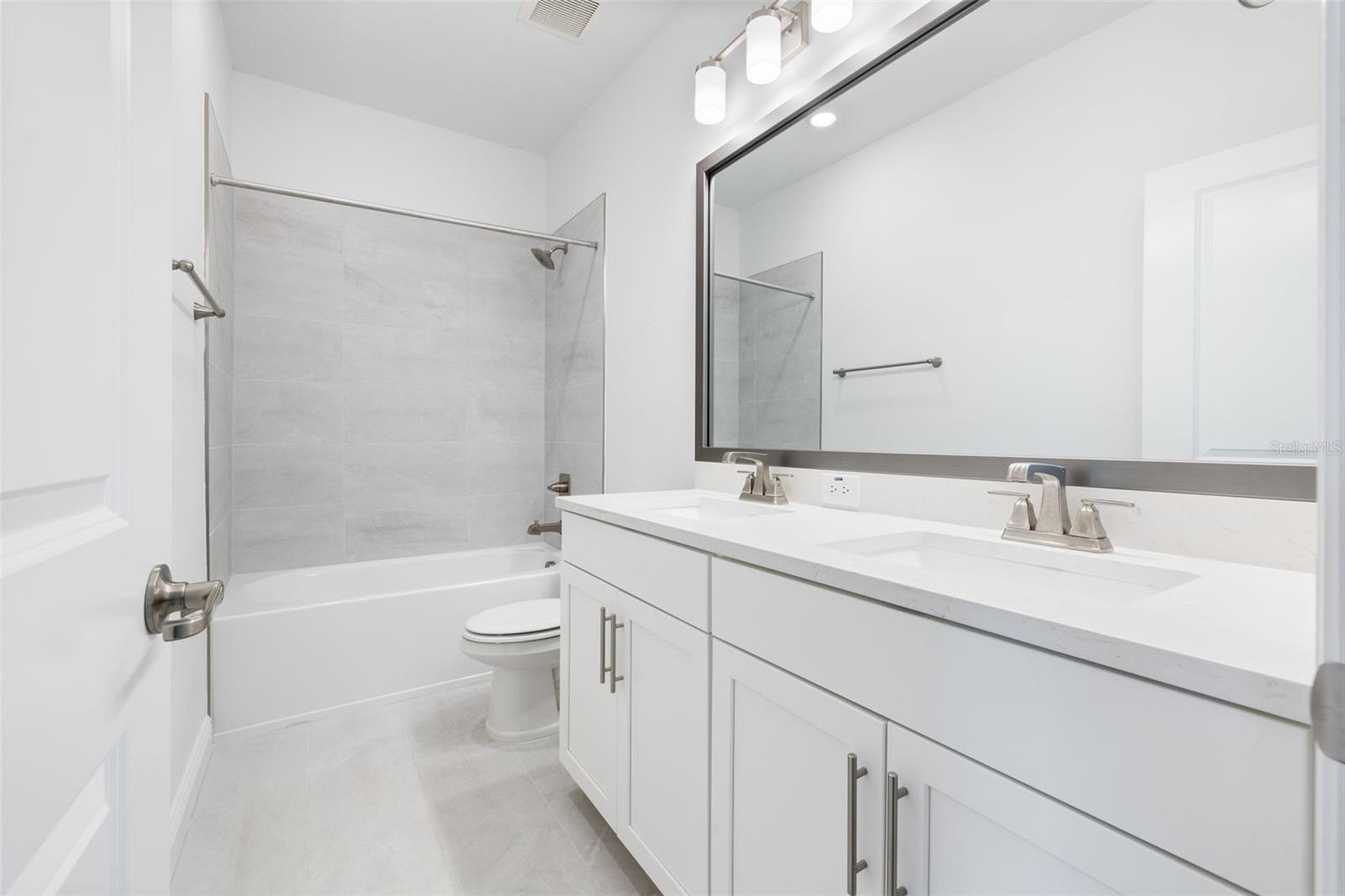 EAGLE CREEK ESTATES - Residential