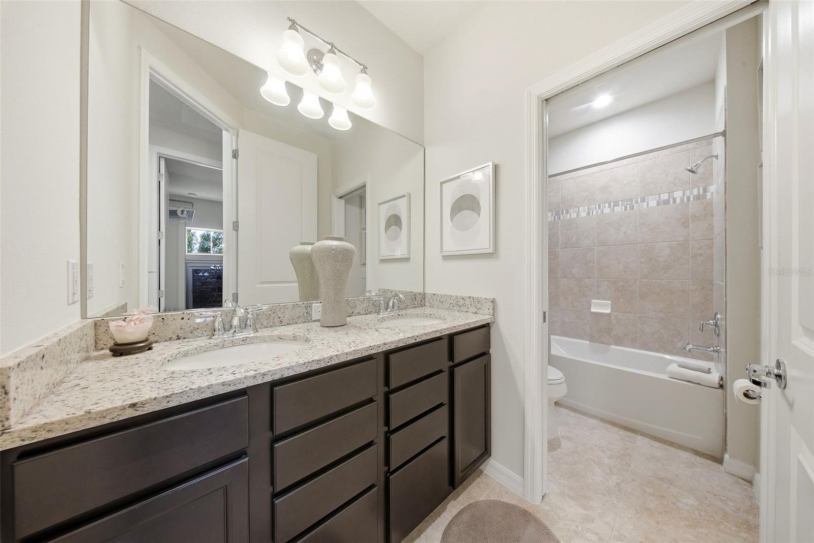 FISHHAWK RANCH WEST PH 1B/1C - Residential