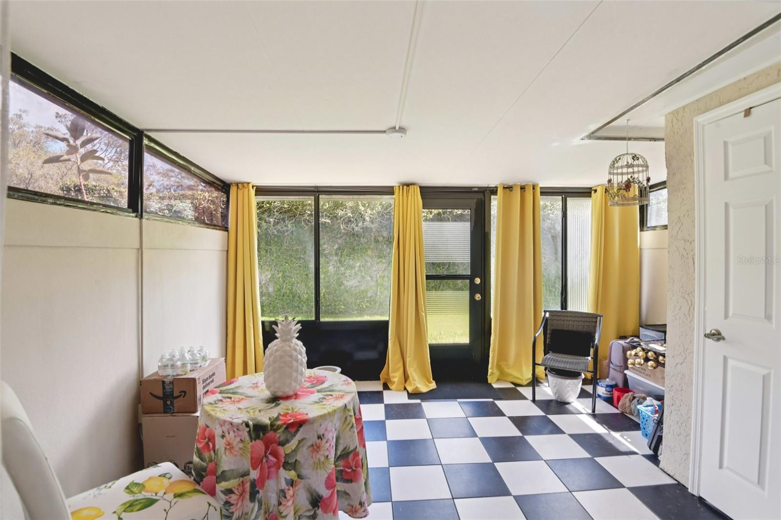 CARROLLWOOD VILLAGE PH III - Residential