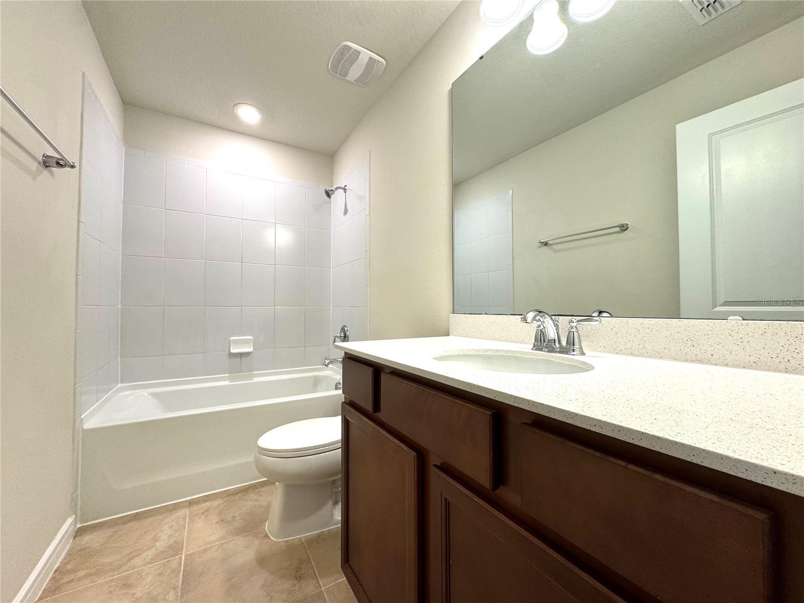 PINEWOOD RESERVE PH 3 - Residential Lease