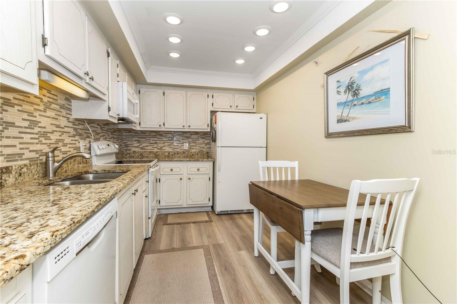 DOLPHIN COVE CLEARWATER - Residential