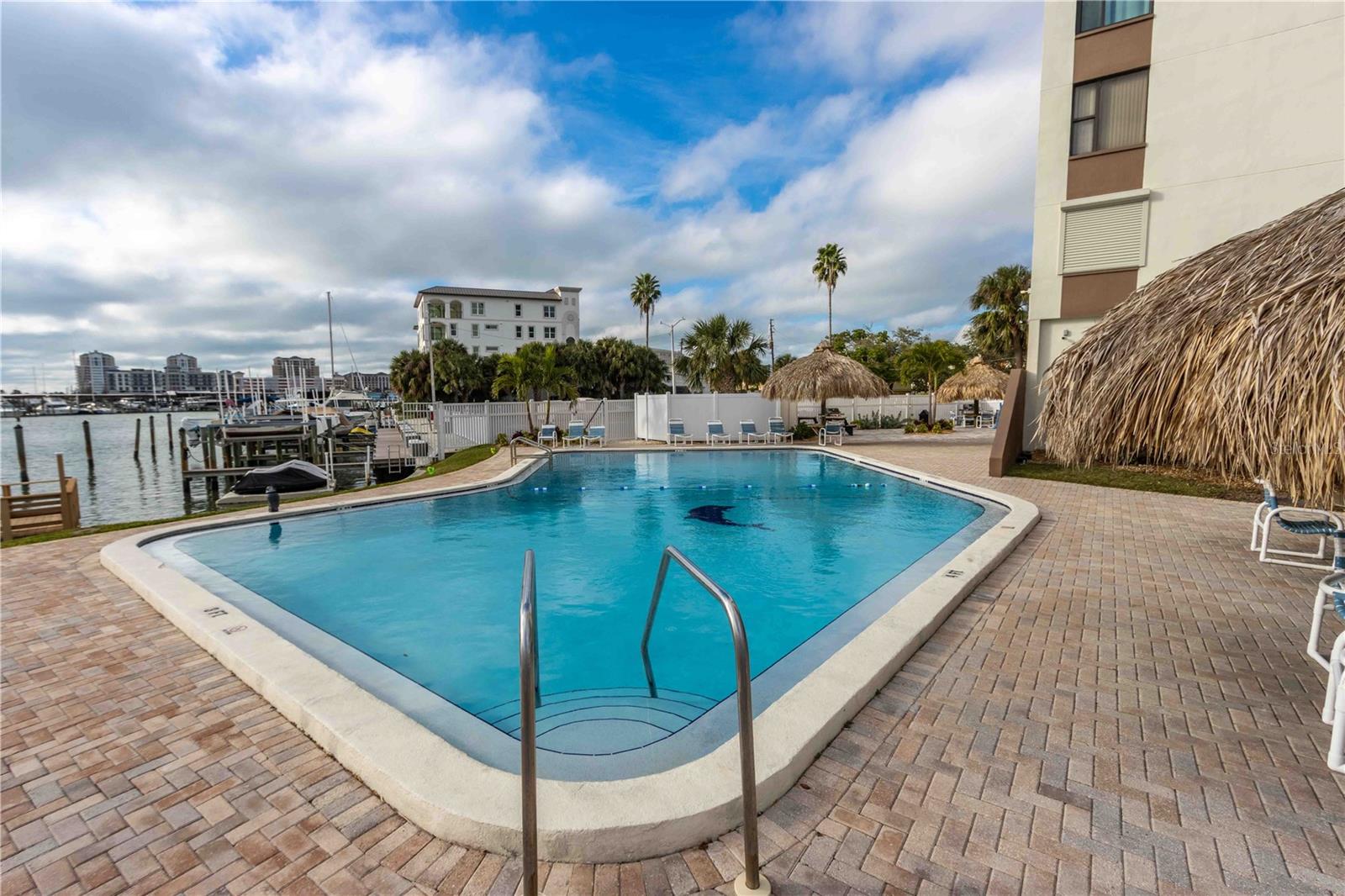 DOLPHIN COVE CLEARWATER - Residential