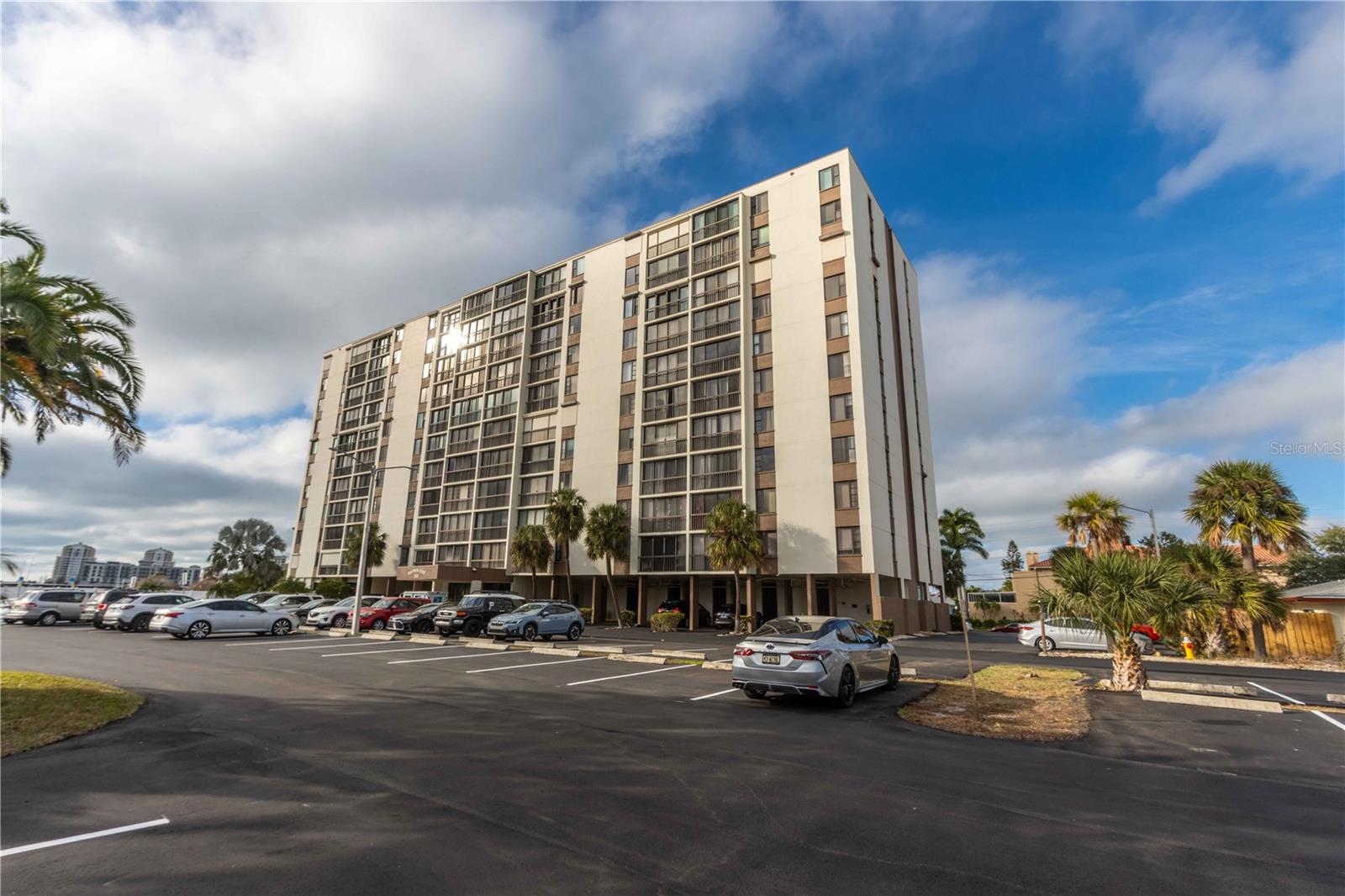 DOLPHIN COVE CLEARWATER - Residential