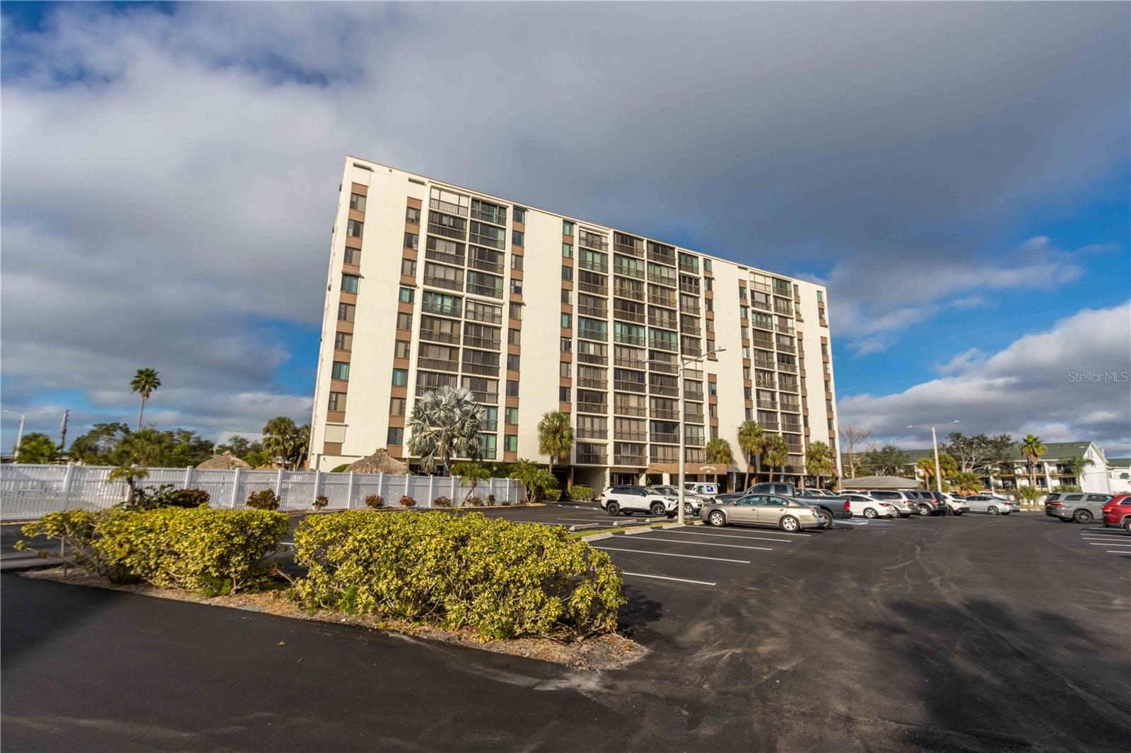 DOLPHIN COVE CLEARWATER - Residential