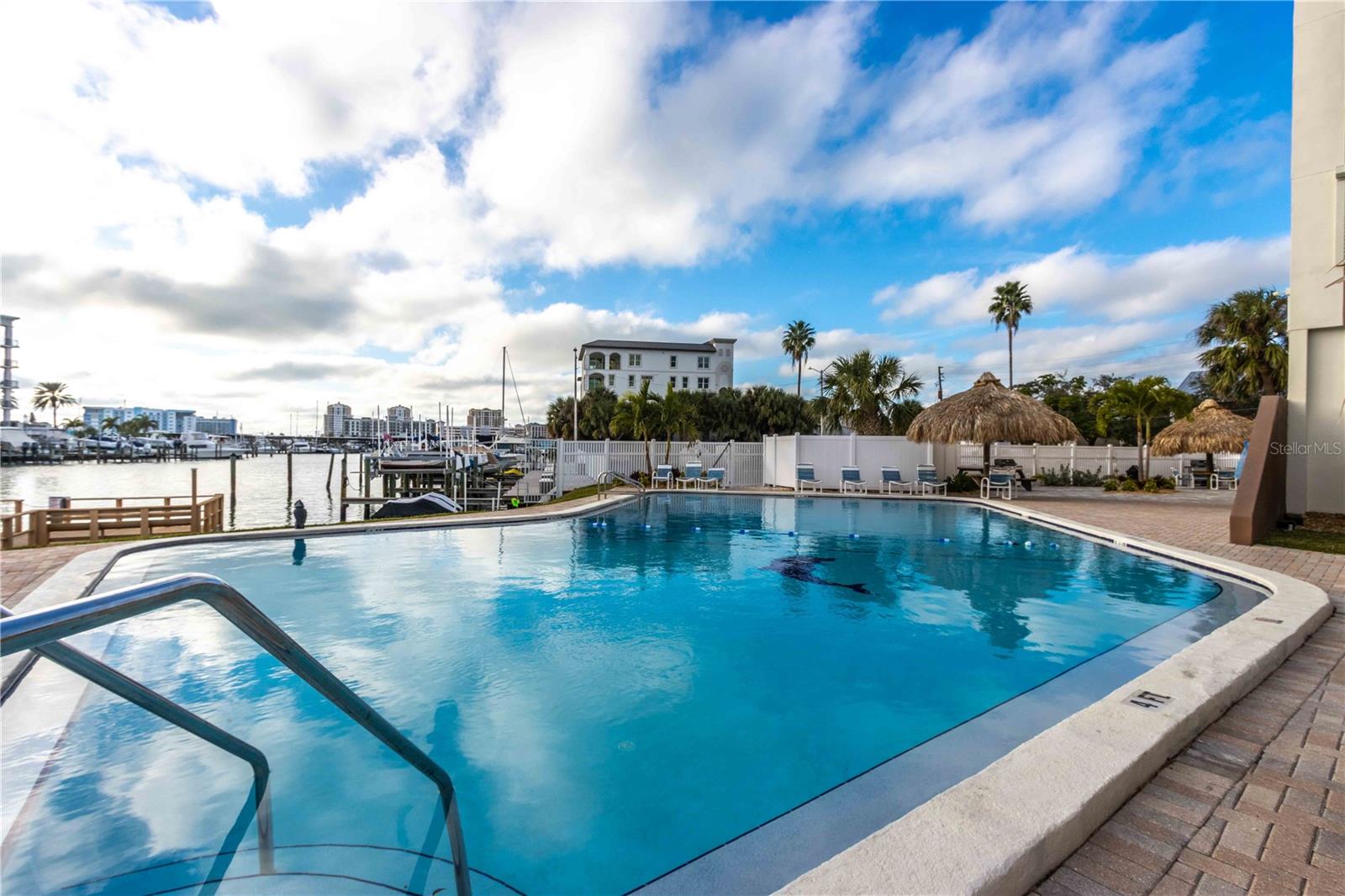 DOLPHIN COVE CLEARWATER - Residential