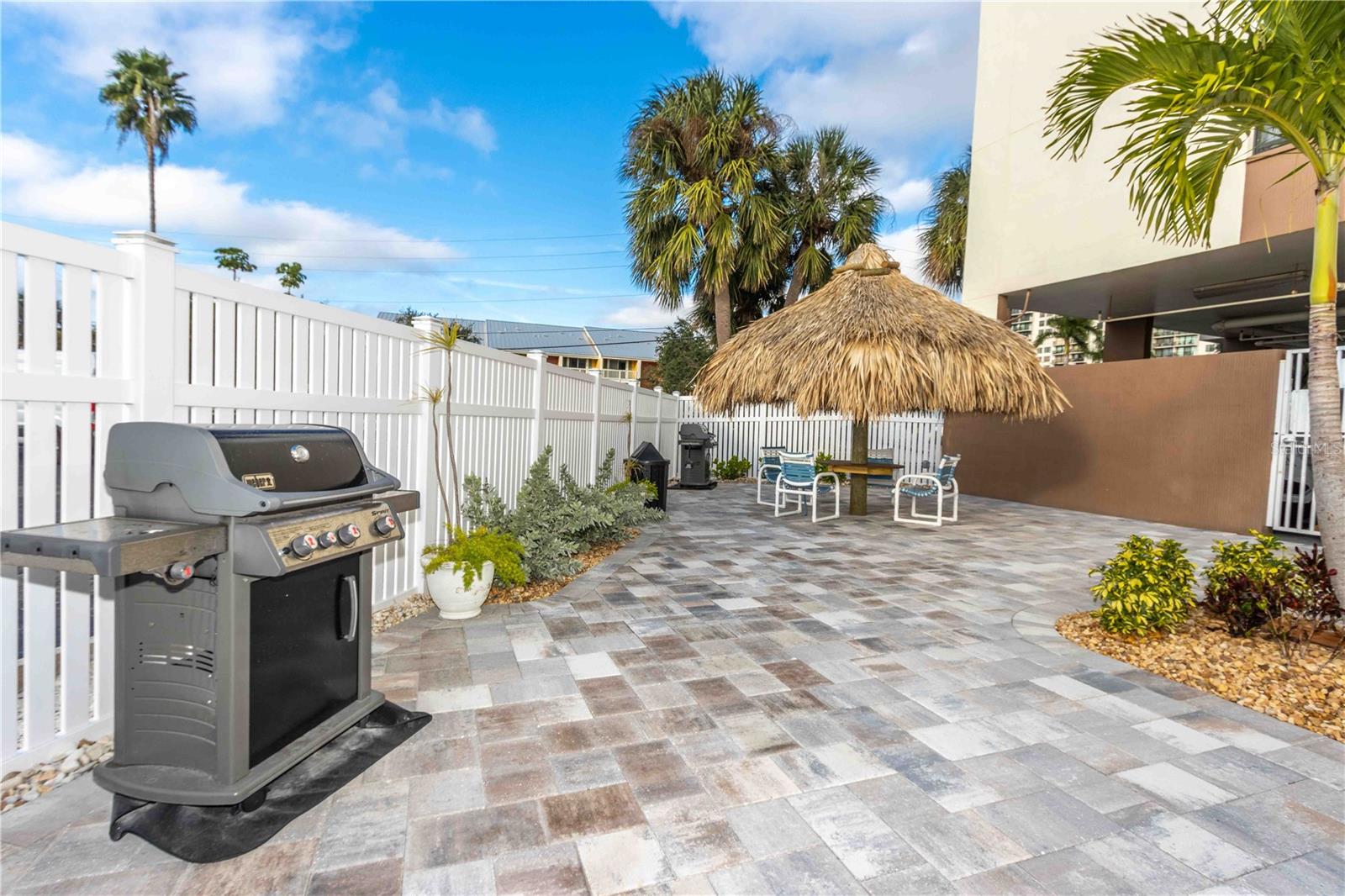 DOLPHIN COVE CLEARWATER - Residential