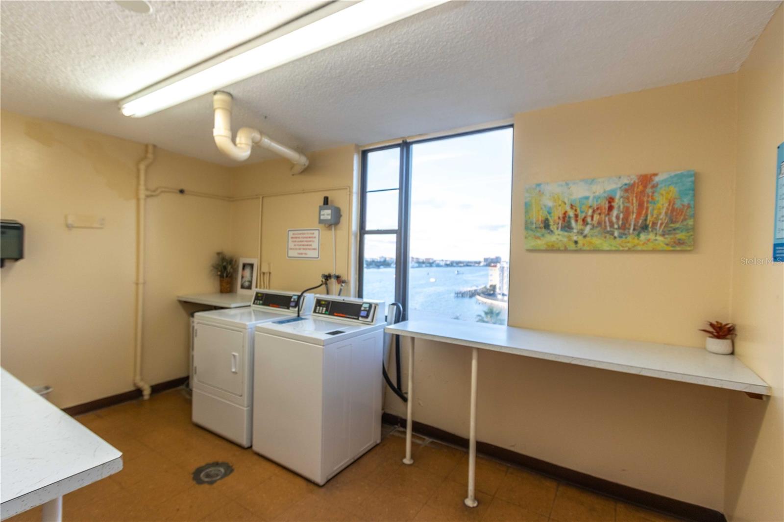 DOLPHIN COVE CLEARWATER - Residential