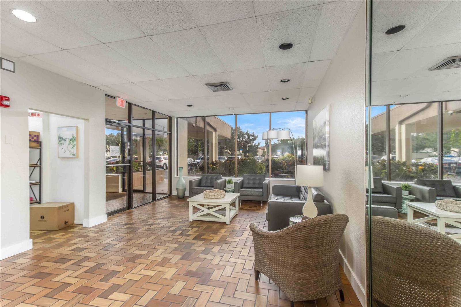 DOLPHIN COVE CLEARWATER - Residential