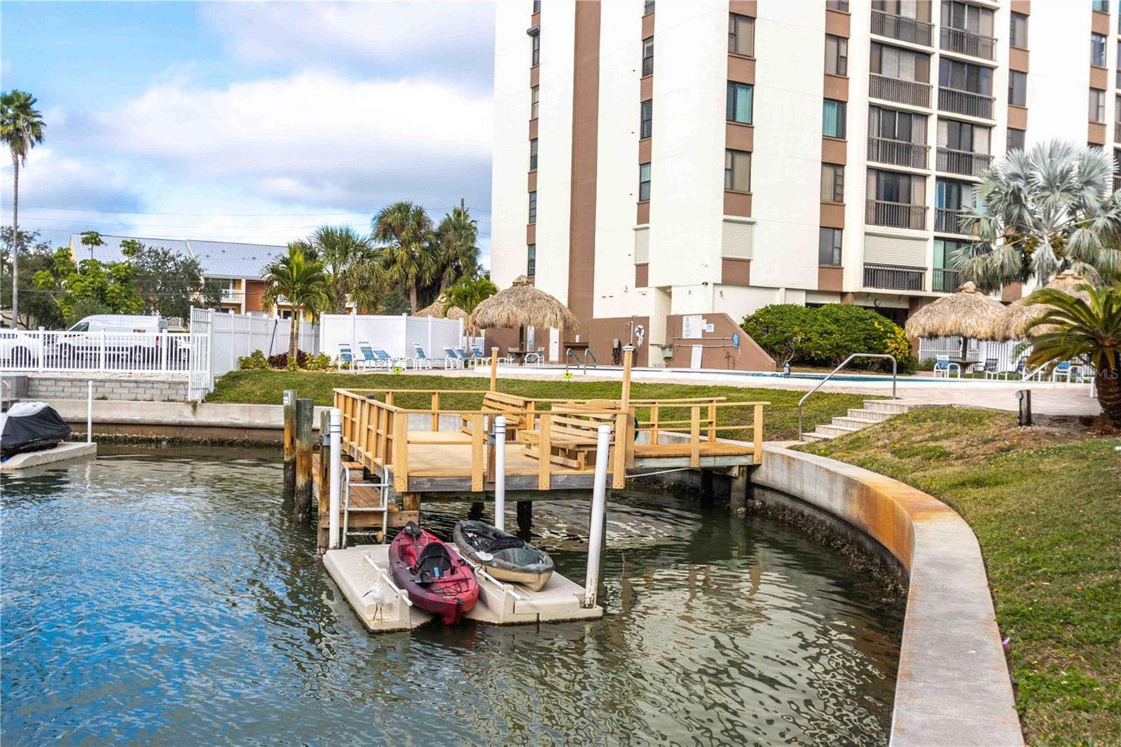 DOLPHIN COVE CLEARWATER - Residential