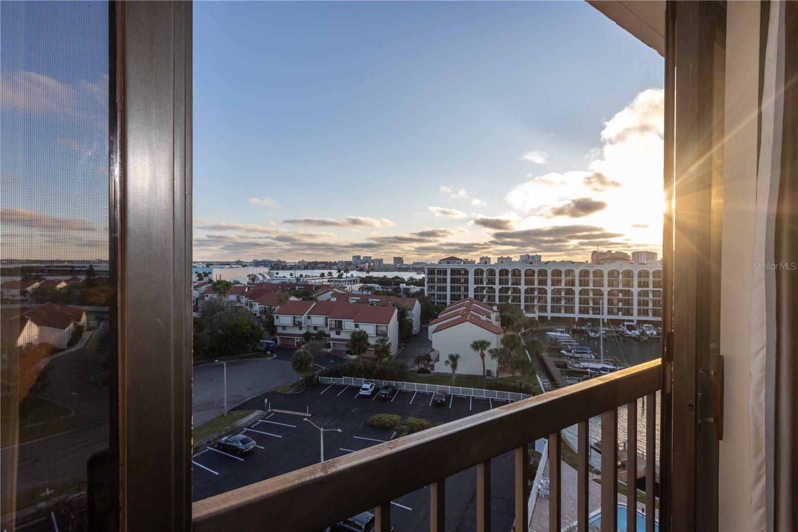 DOLPHIN COVE CLEARWATER - Residential