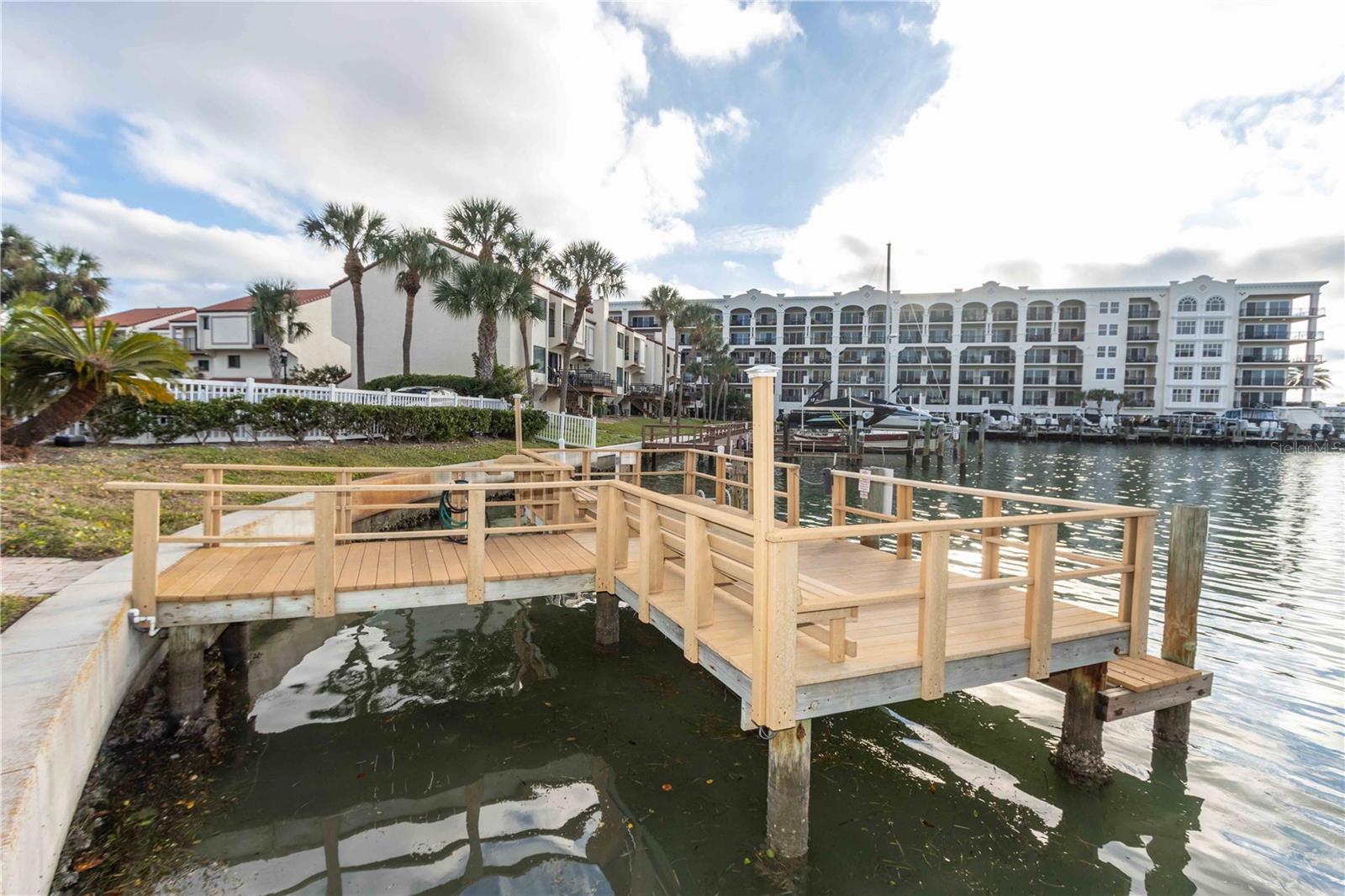 DOLPHIN COVE CLEARWATER - Residential