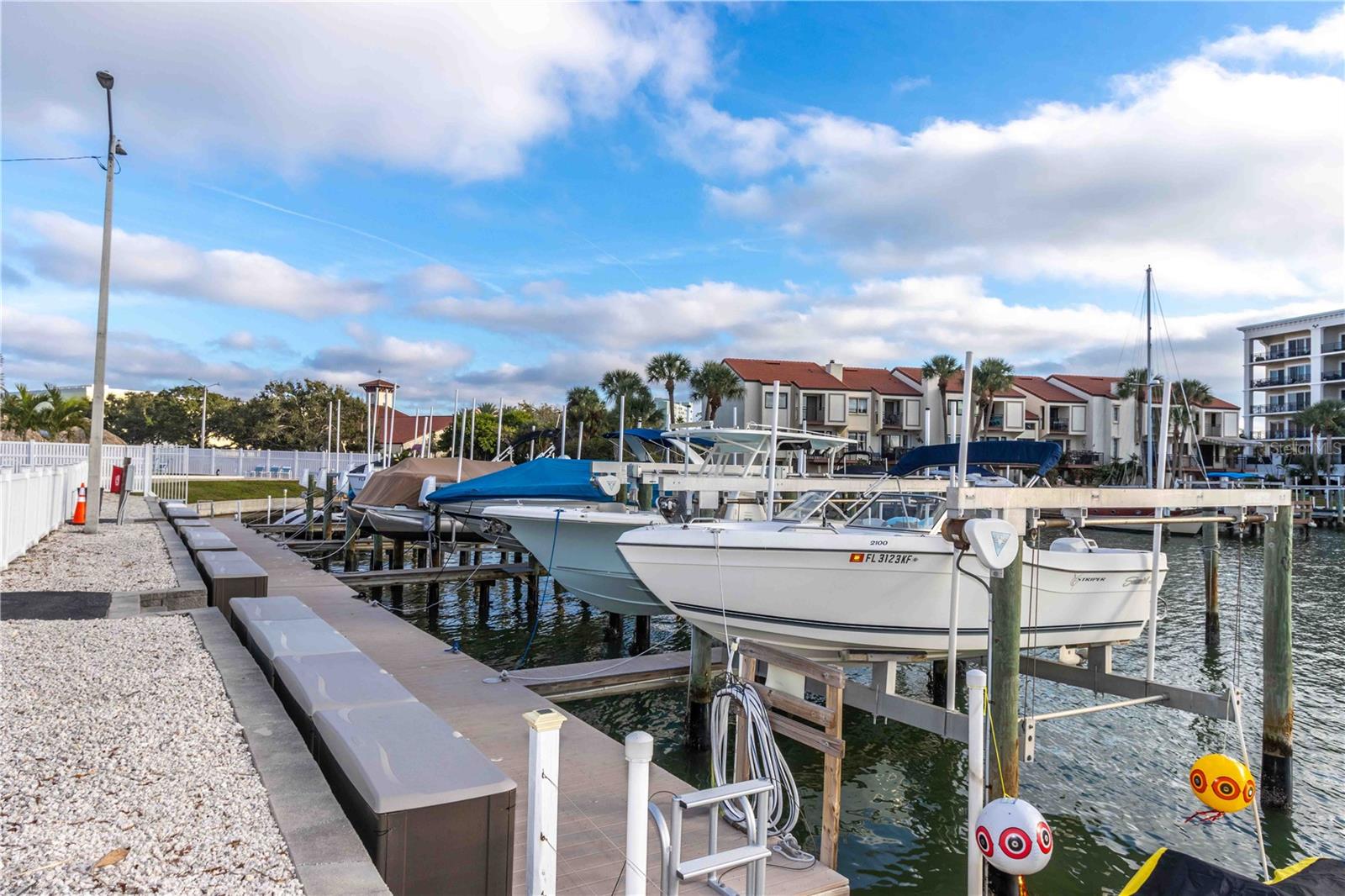 DOLPHIN COVE CLEARWATER - Residential