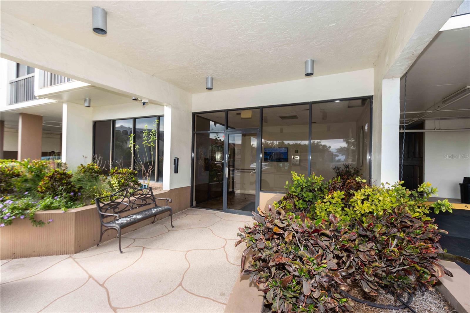 DOLPHIN COVE CLEARWATER - Residential