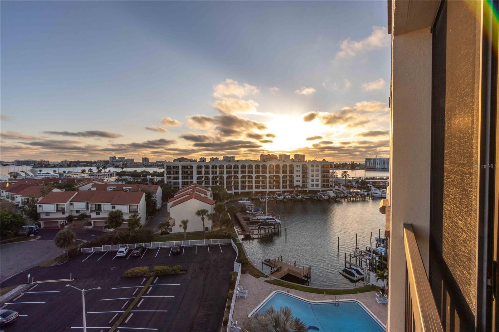 DOLPHIN COVE CLEARWATER - Residential