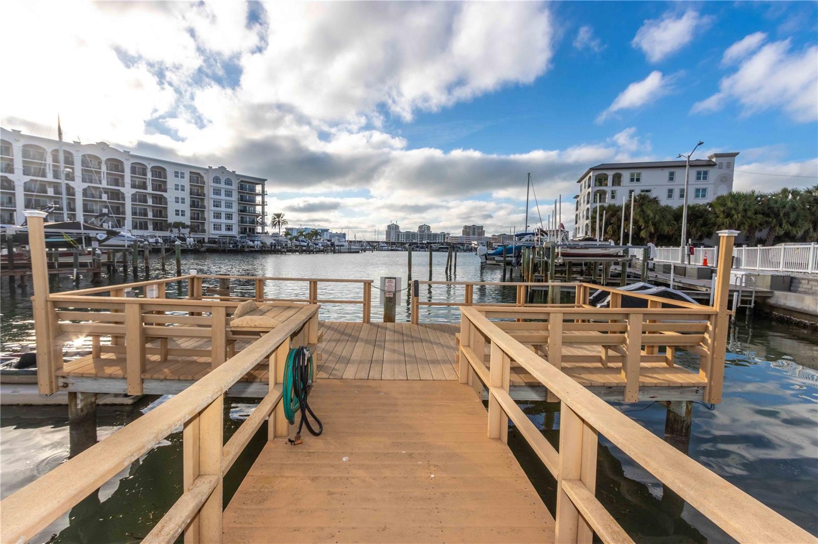 DOLPHIN COVE CLEARWATER - Residential