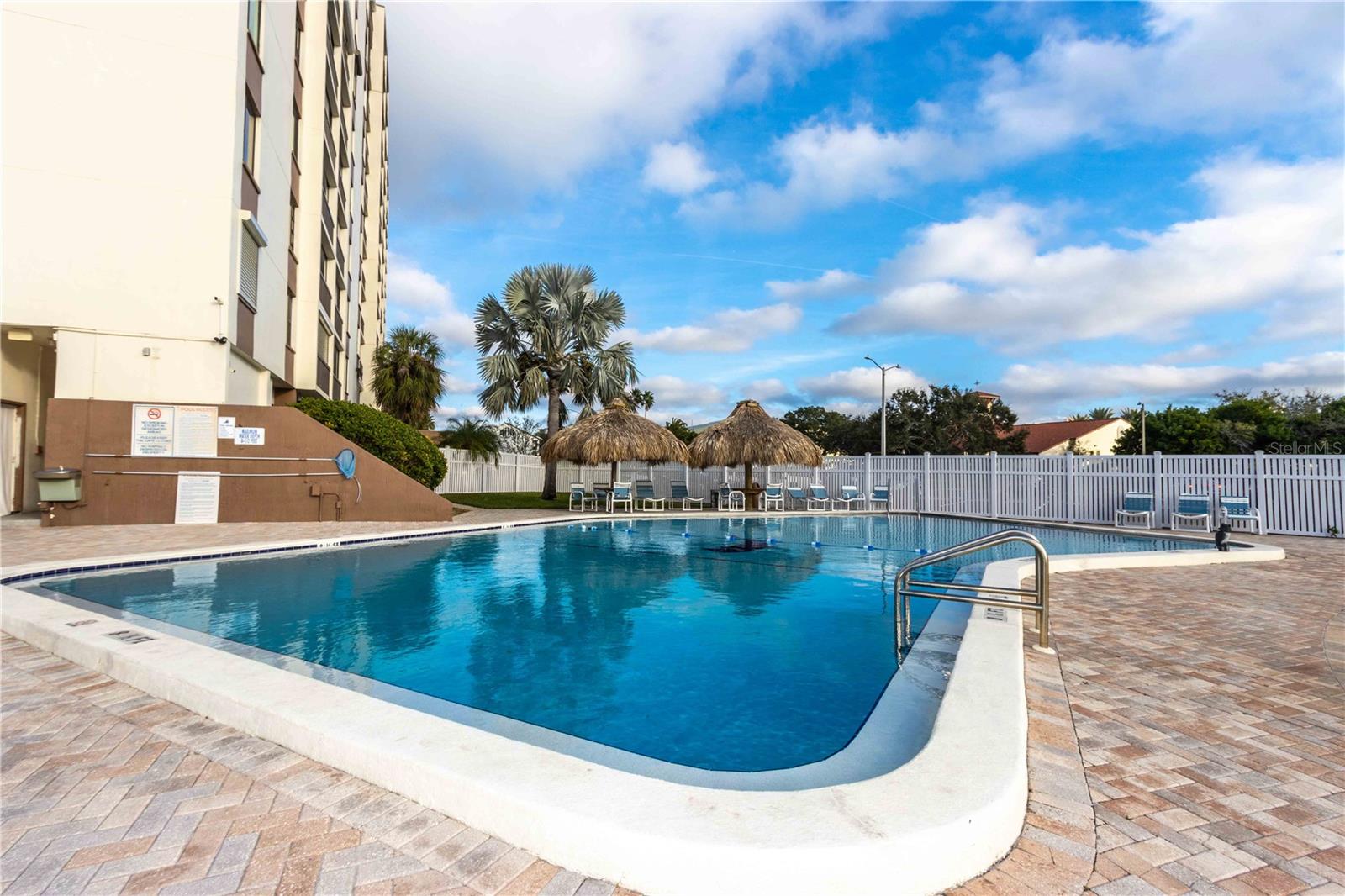 DOLPHIN COVE CLEARWATER - Residential
