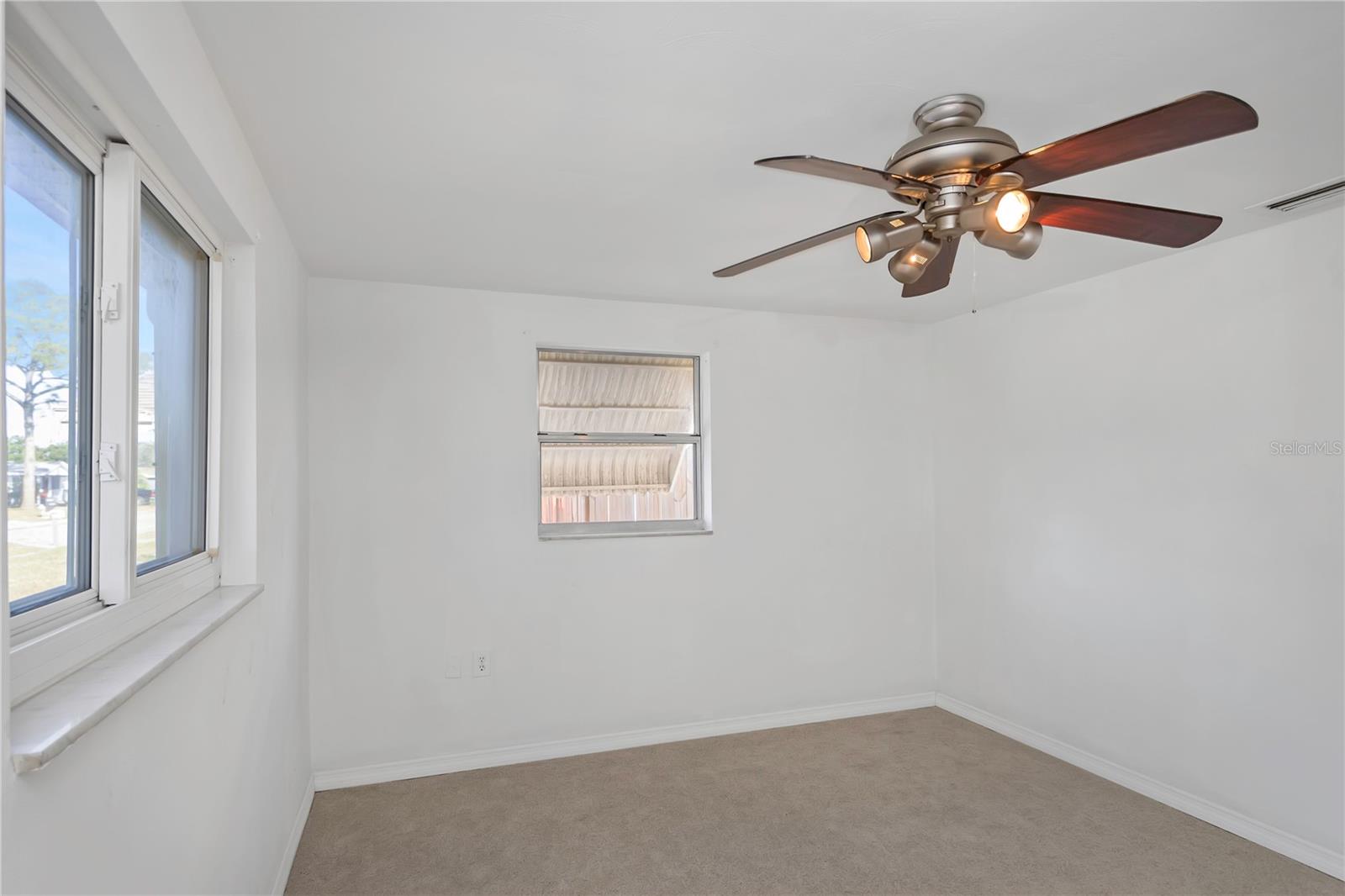 HOLIDAY LAKE ESTATES - Residential