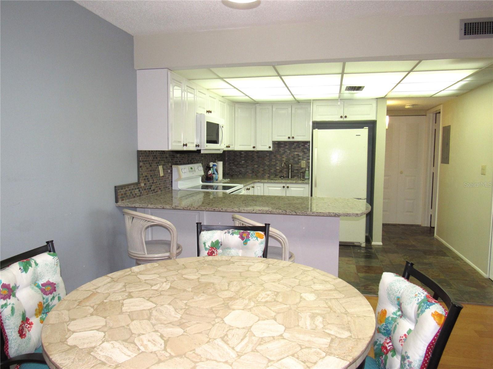 CAMBRIDGE HOUSE - Residential