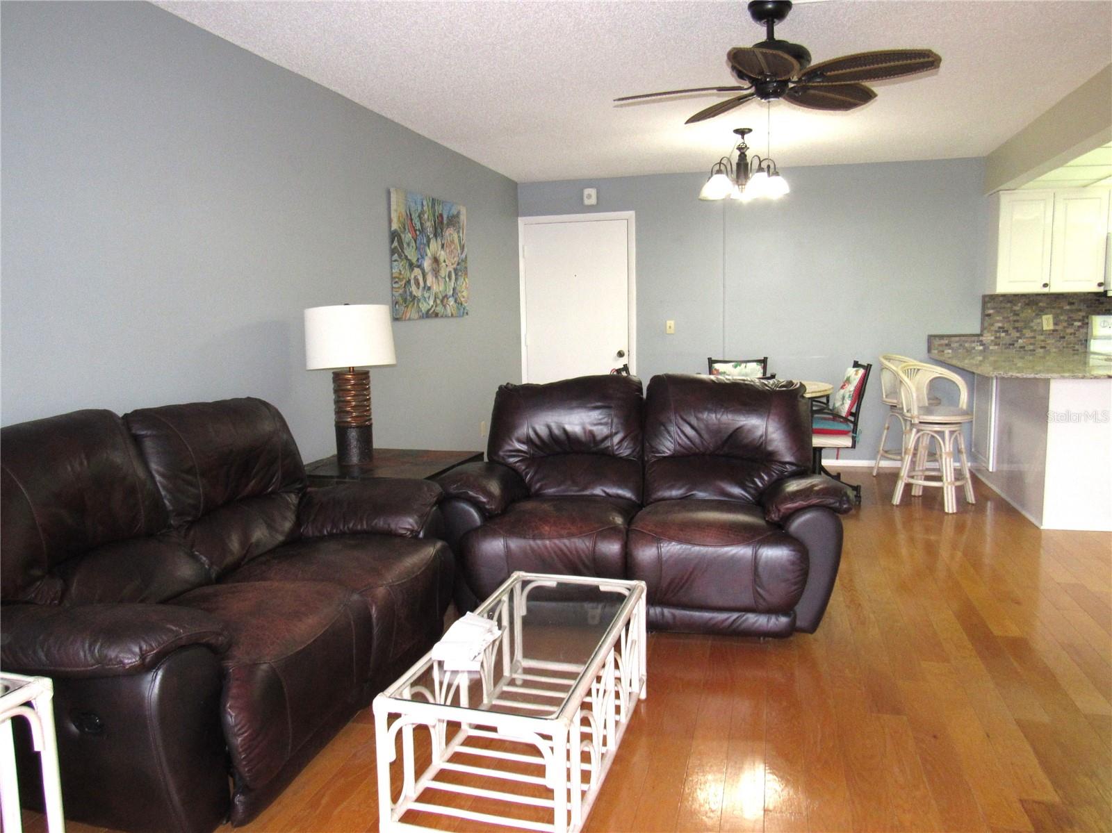 CAMBRIDGE HOUSE - Residential