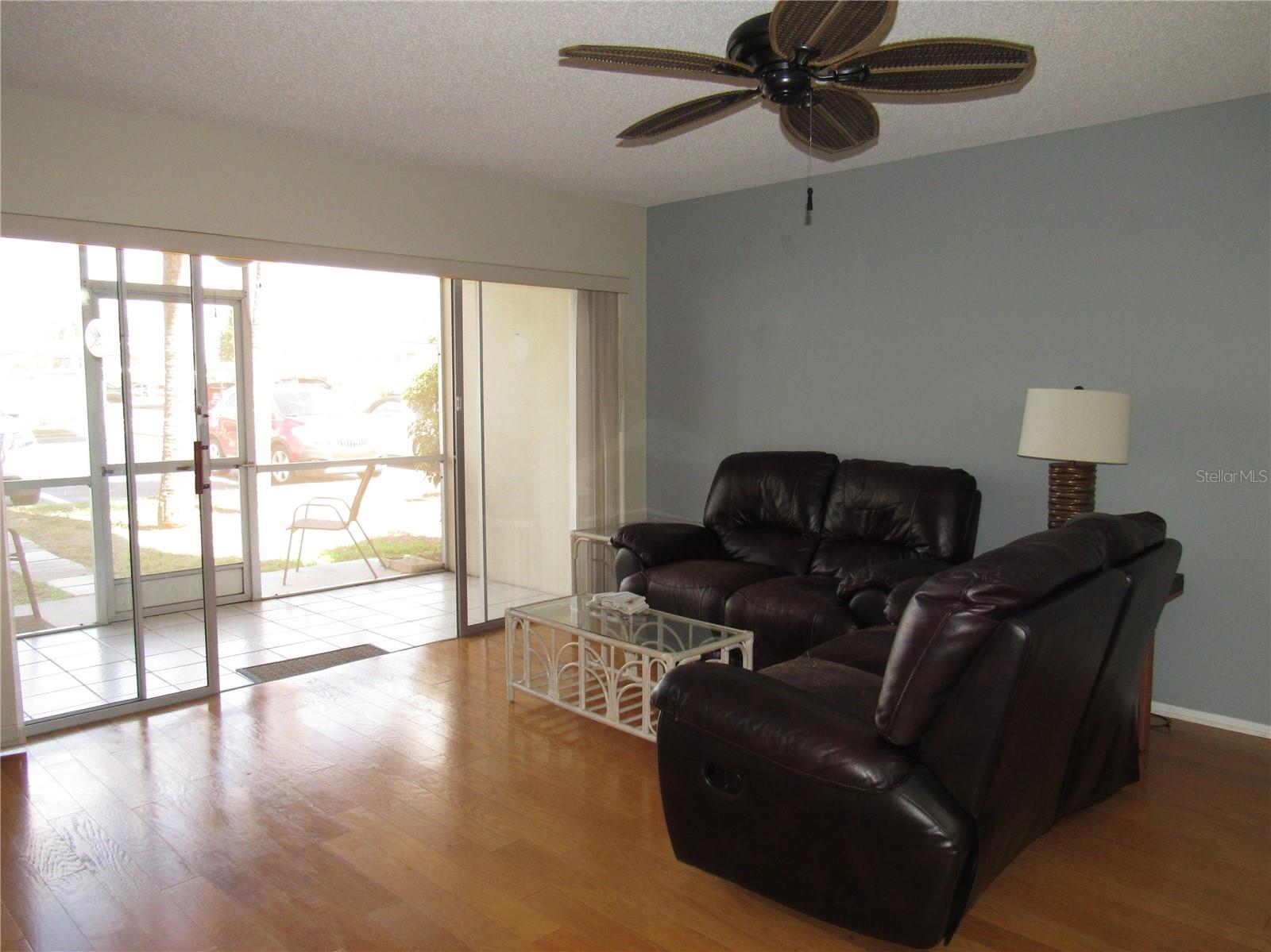 CAMBRIDGE HOUSE - Residential