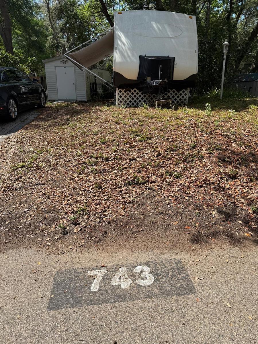 YOGI BEARS JELLYSTONE PARK 2A CO - Residential Lease