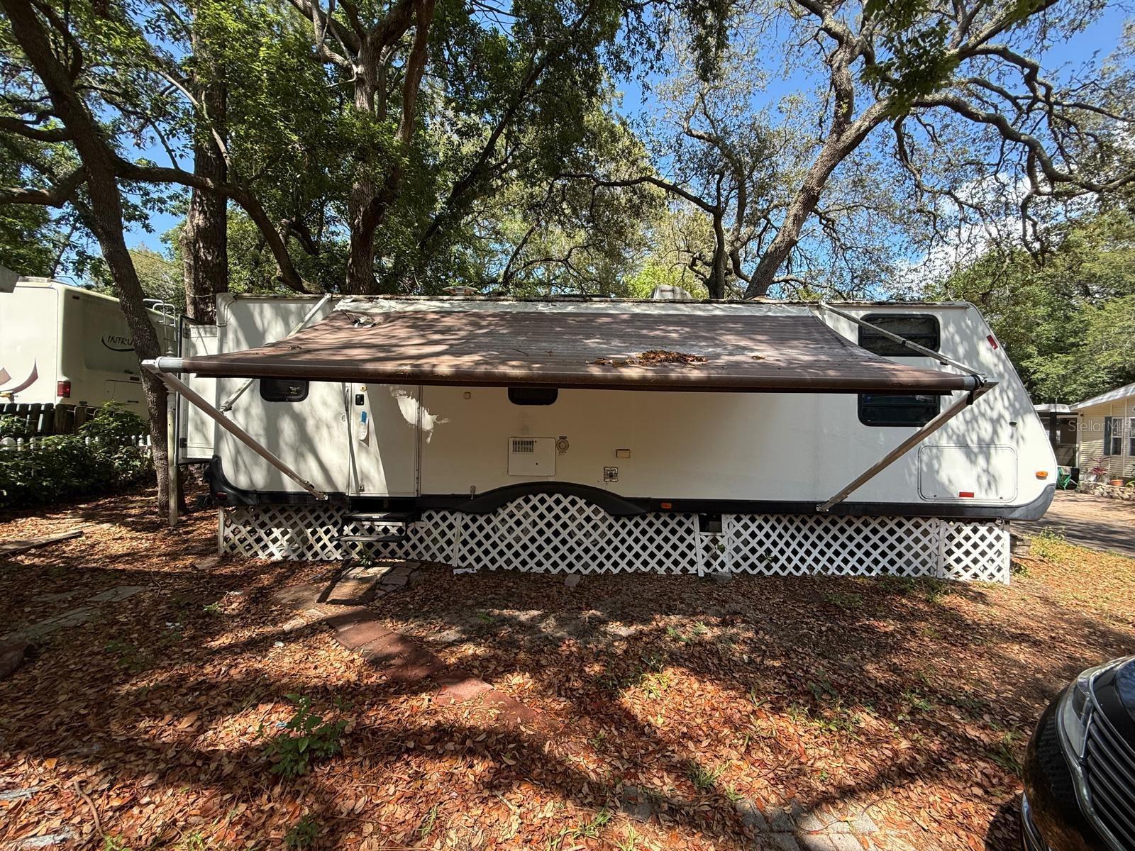 YOGI BEARS JELLYSTONE PARK 2A CO - Residential Lease