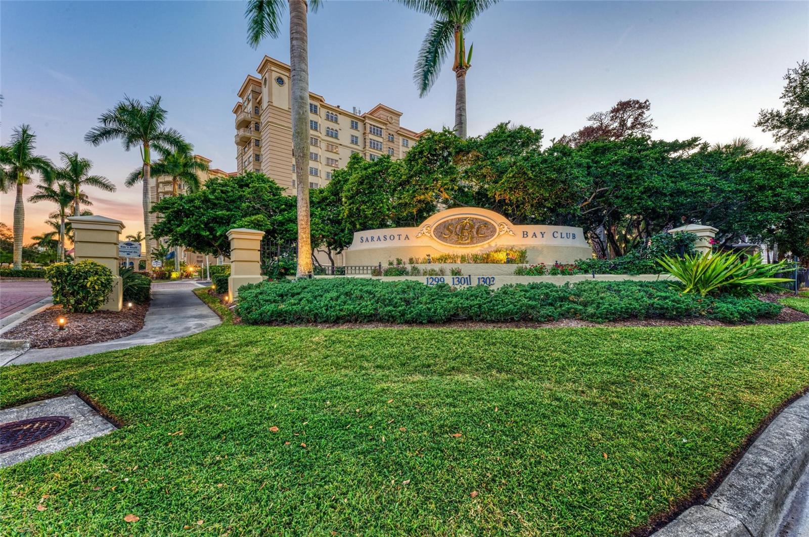 RIVIERA CLUB VILLAGE AT LONGWOOD RUN PH 02 - Residential