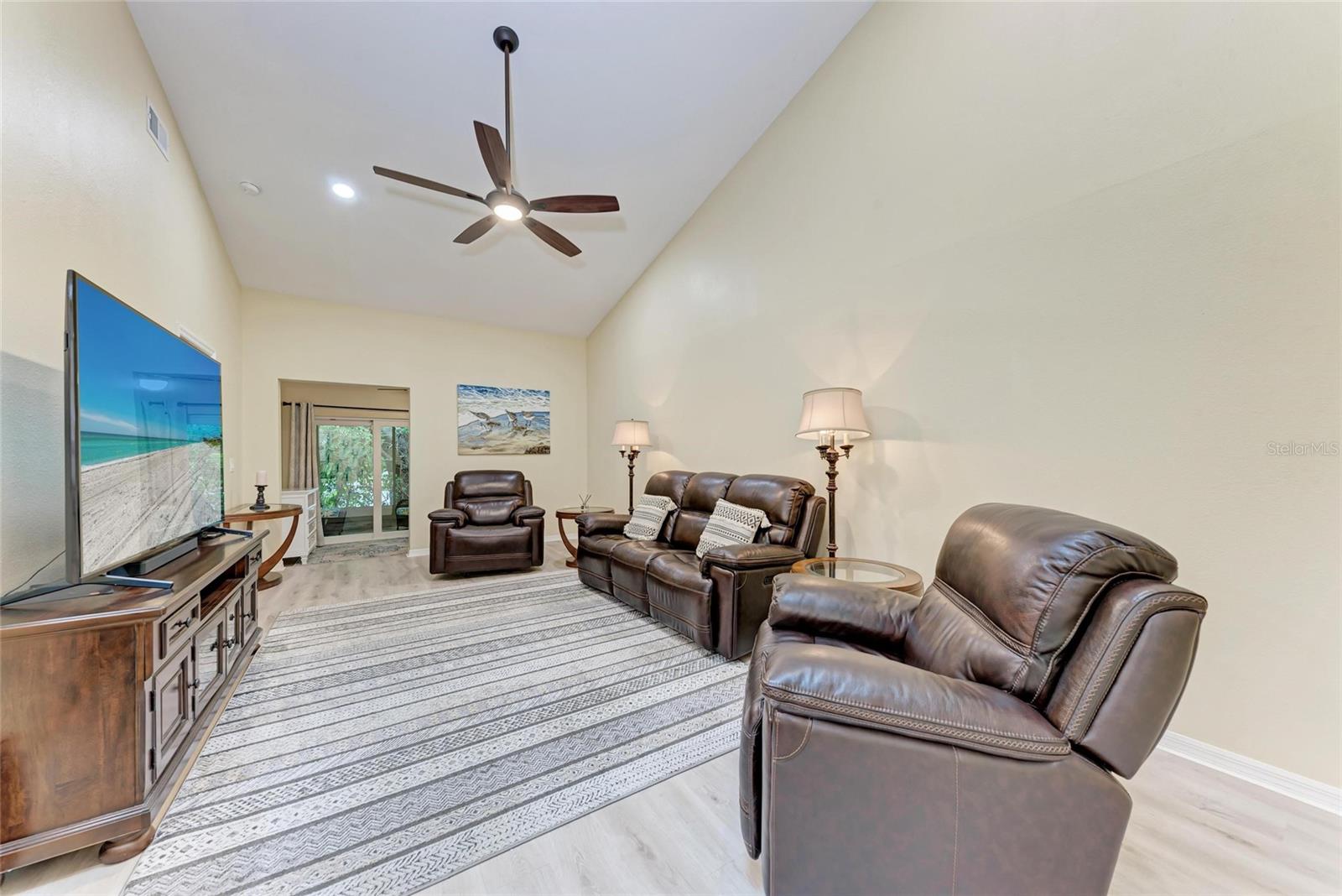 RIVIERA CLUB VILLAGE AT LONGWOOD RUN PH 02 - Residential