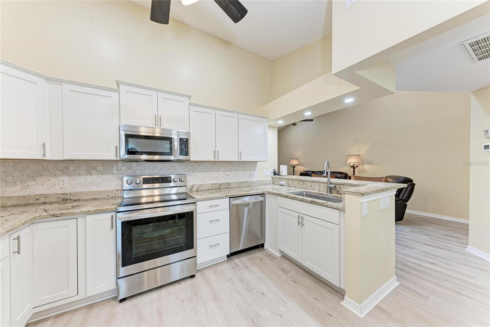 RIVIERA CLUB VILLAGE AT LONGWOOD RUN PH 02 - Residential