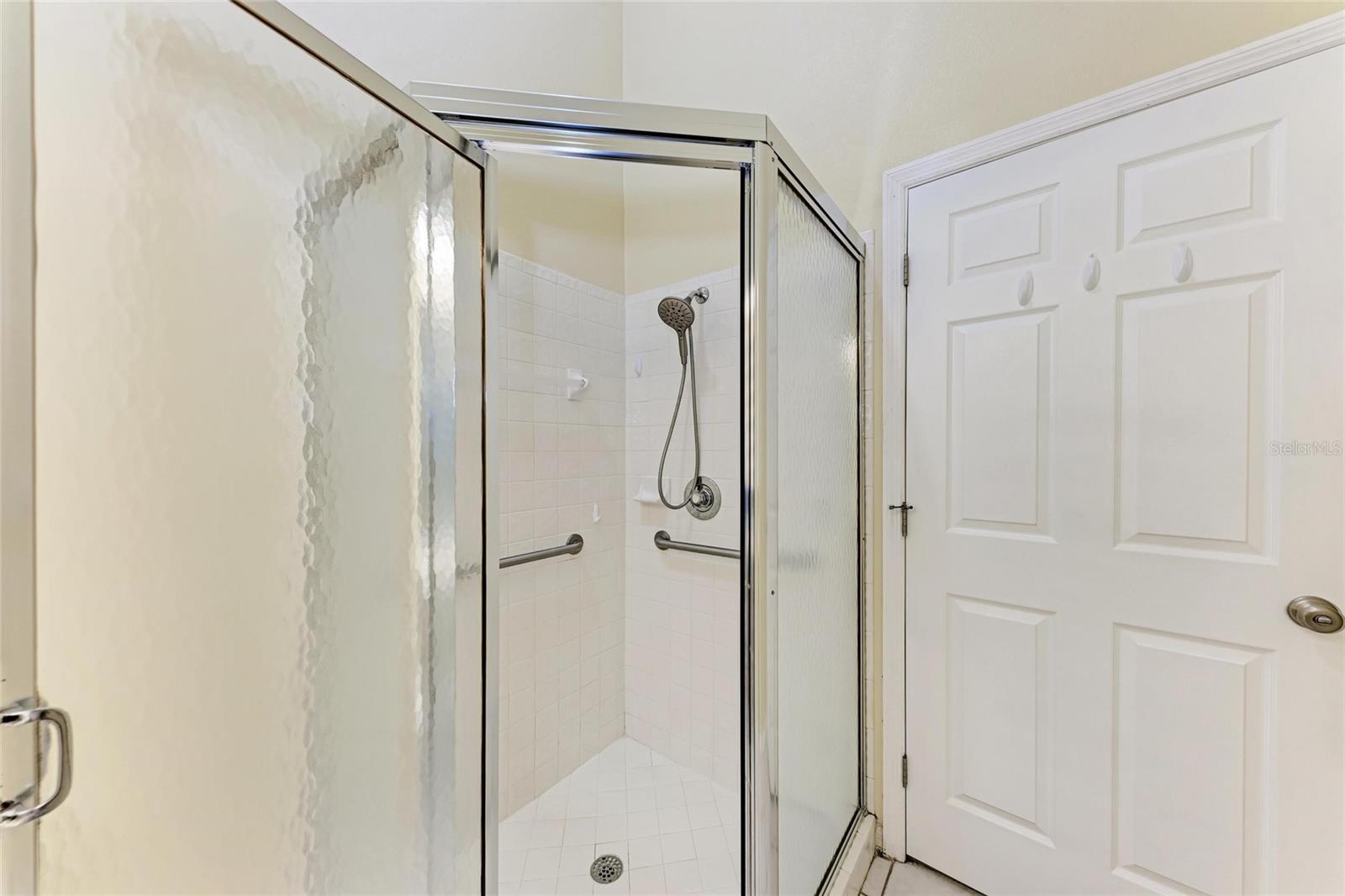 RIVIERA CLUB VILLAGE AT LONGWOOD RUN PH 02 - Residential