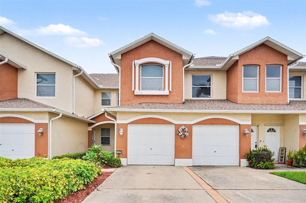 Photo of 1020 Venetian Drive #102, Melbourne, FL 32904 (MLS # O6443861)
