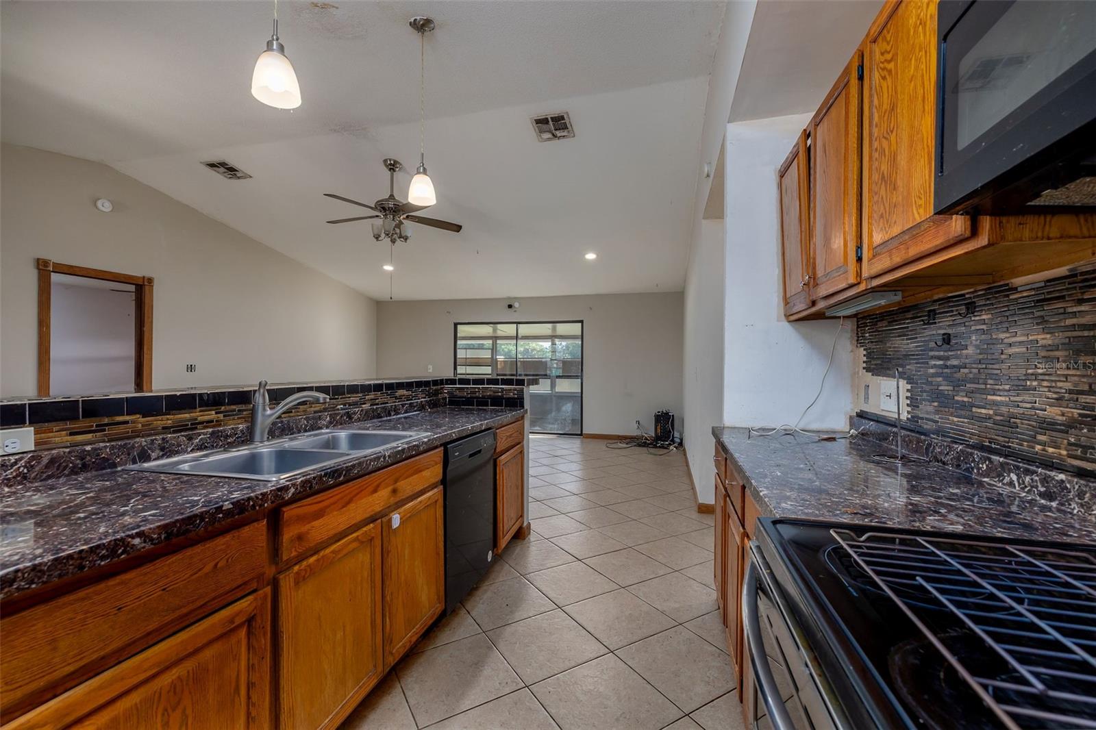 TAYLOR CREEK - Residential