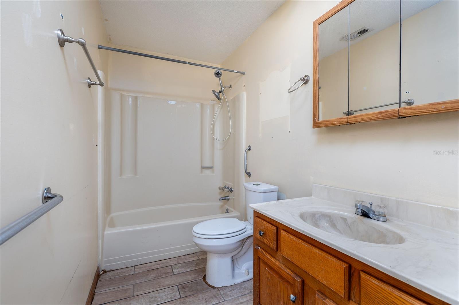 TAYLOR CREEK - Residential