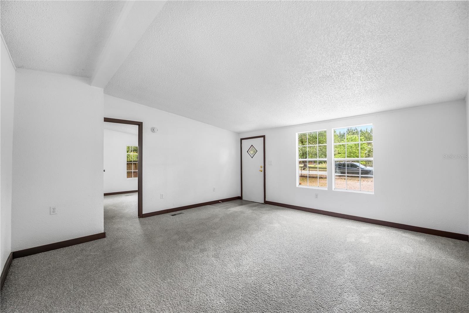 4318 DEERFIELD CIRCLE W