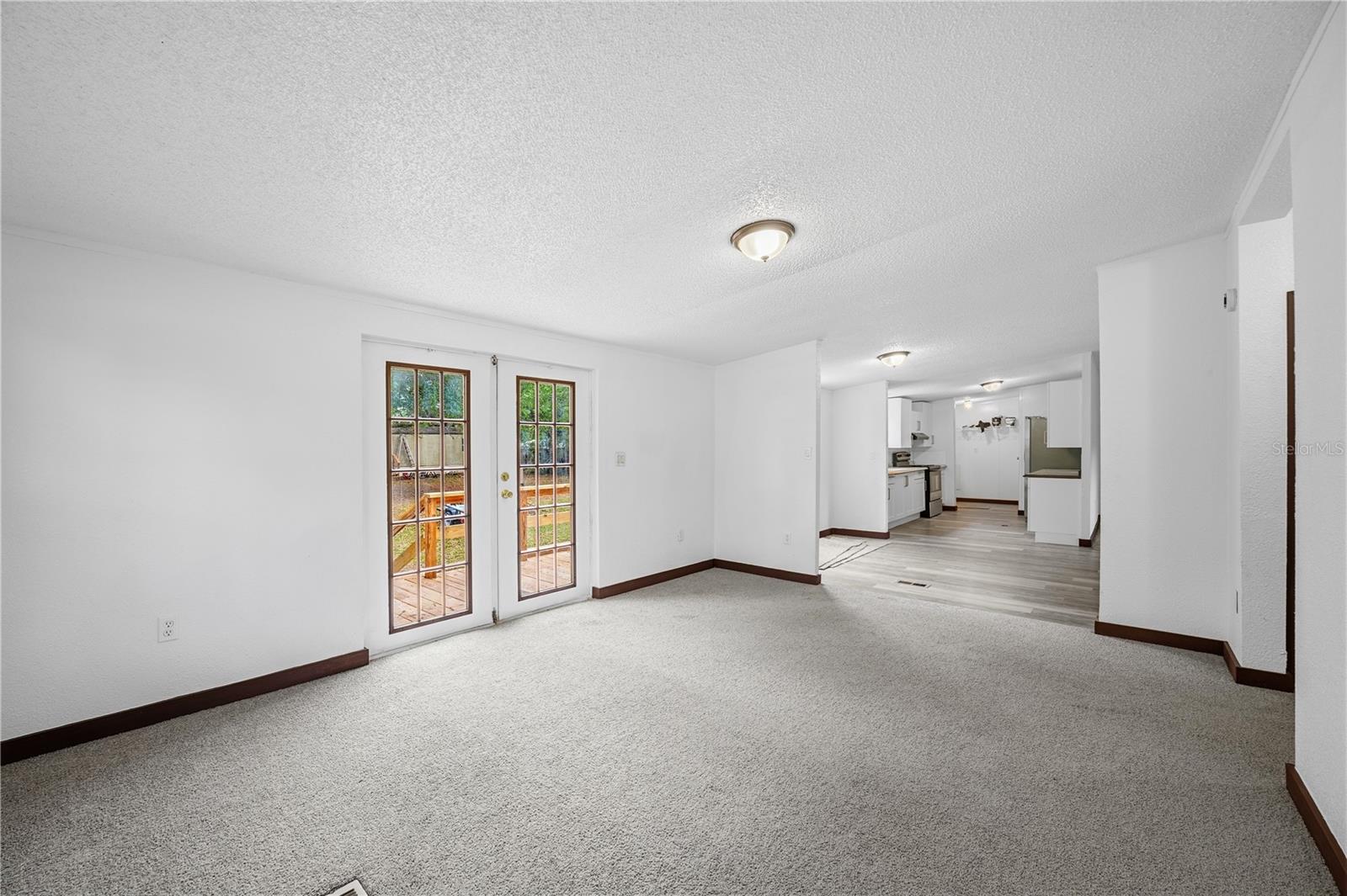4318 DEERFIELD CIRCLE W