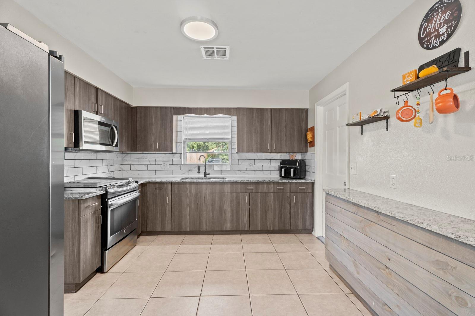 DELTONA LAKES UNIT 32 - Residential
