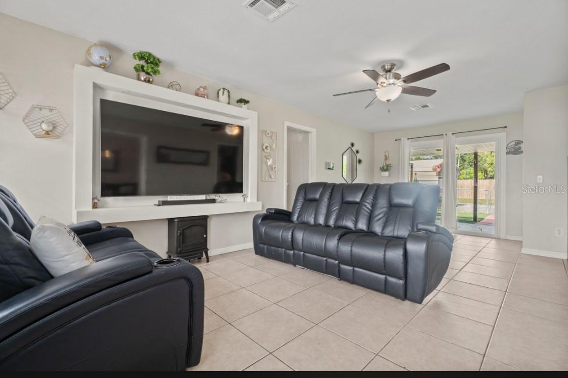 DELTONA LAKES UNIT 32 - Residential