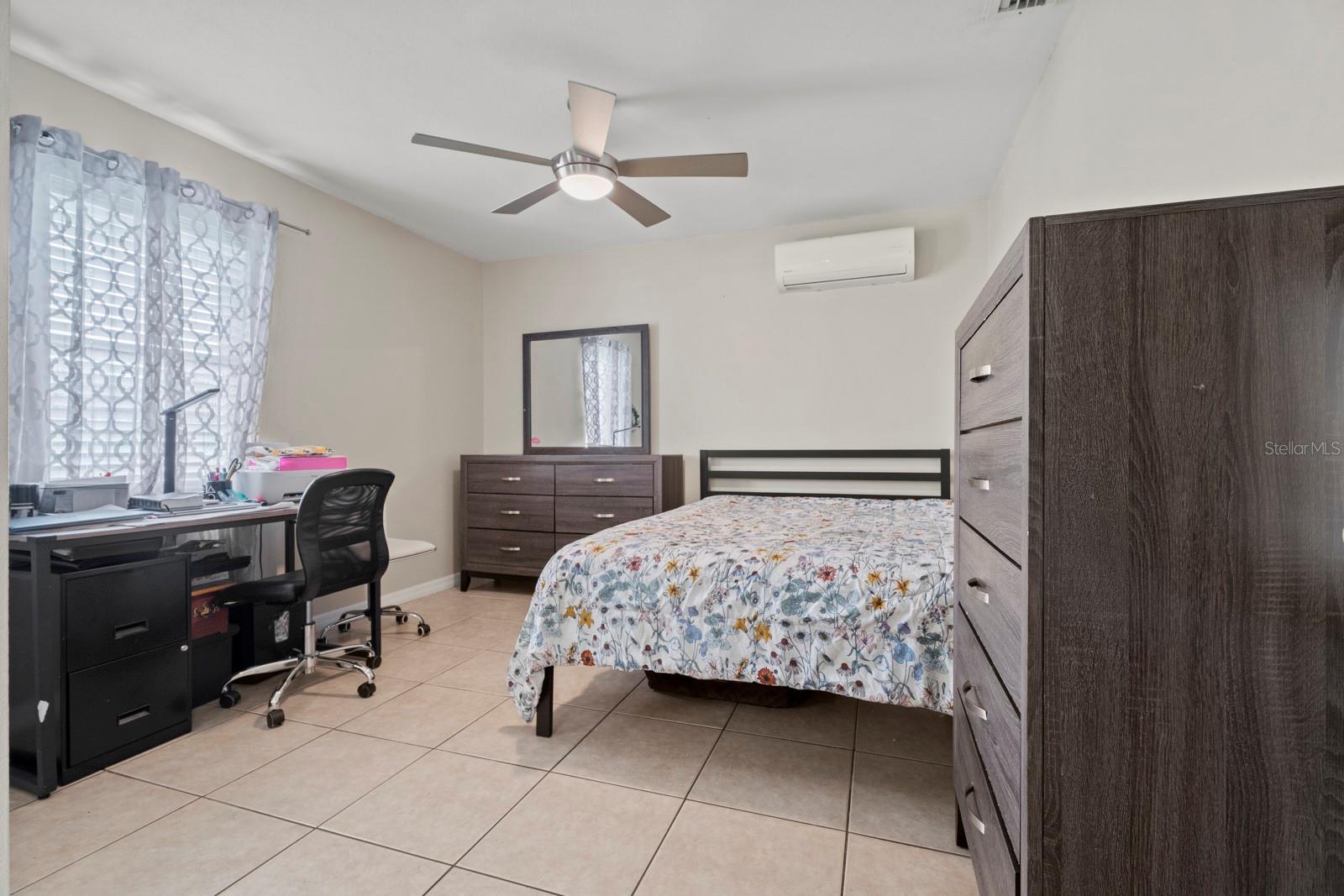 DELTONA LAKES UNIT 32 - Residential