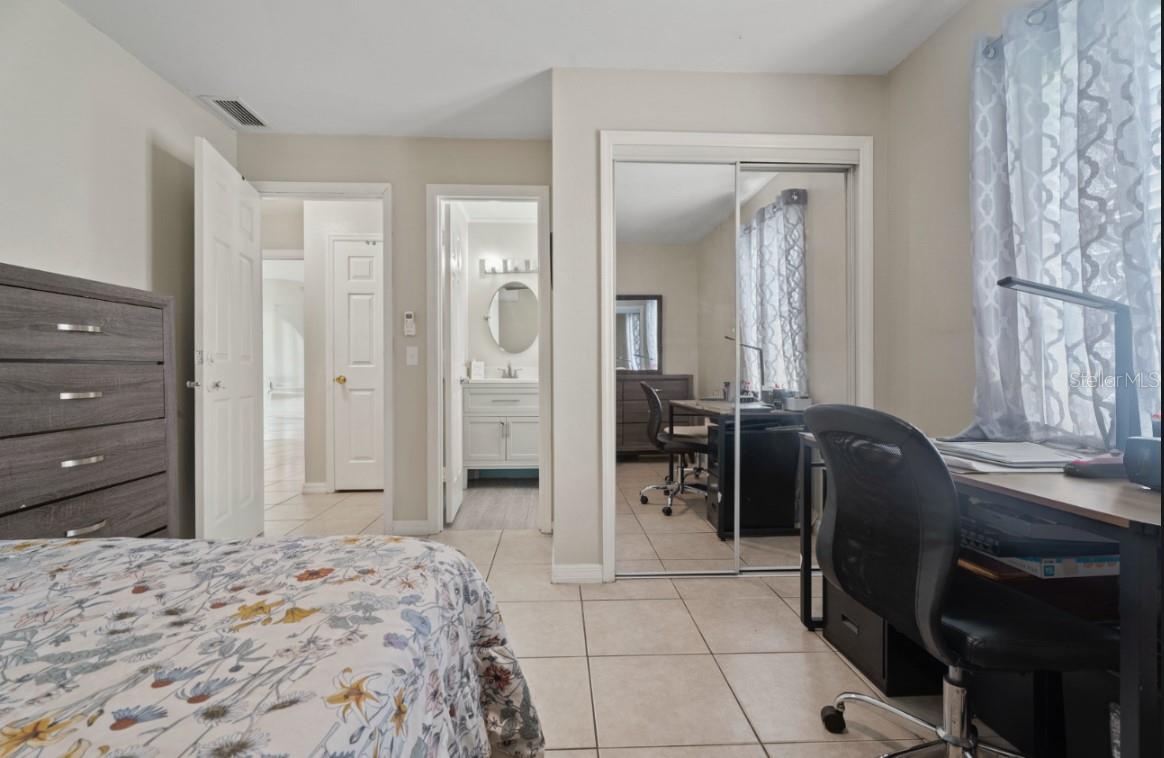 DELTONA LAKES UNIT 32 - Residential