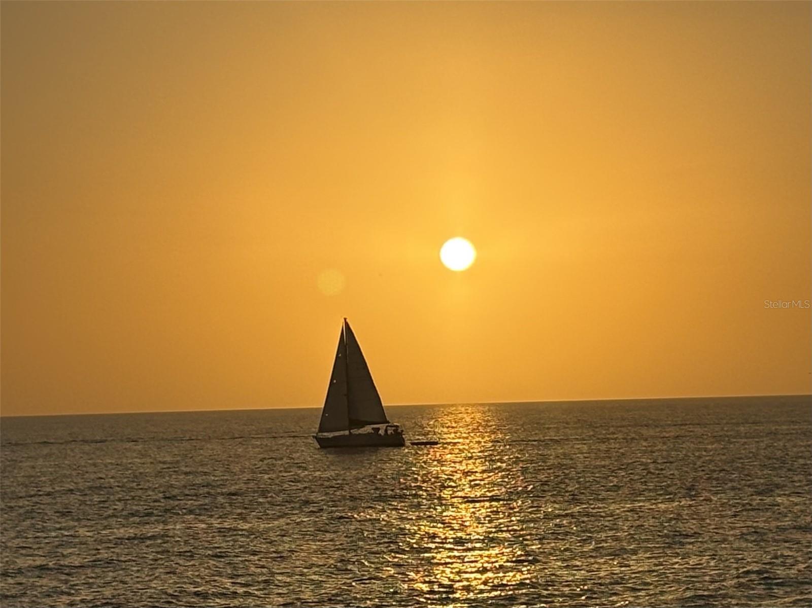 BAYSIDE - Land