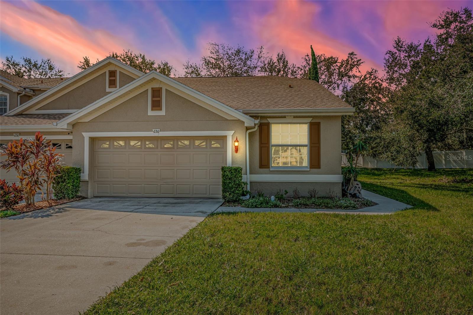 656 SPRING LAKE CIRCLE W