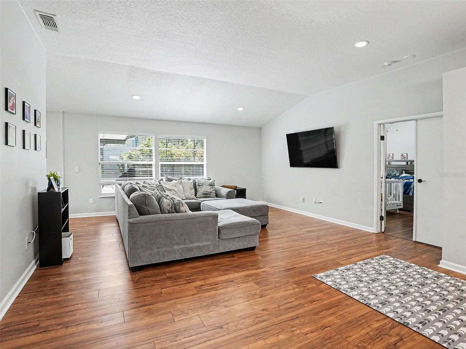 PIEDMONT LAKES PH 01 - Residential