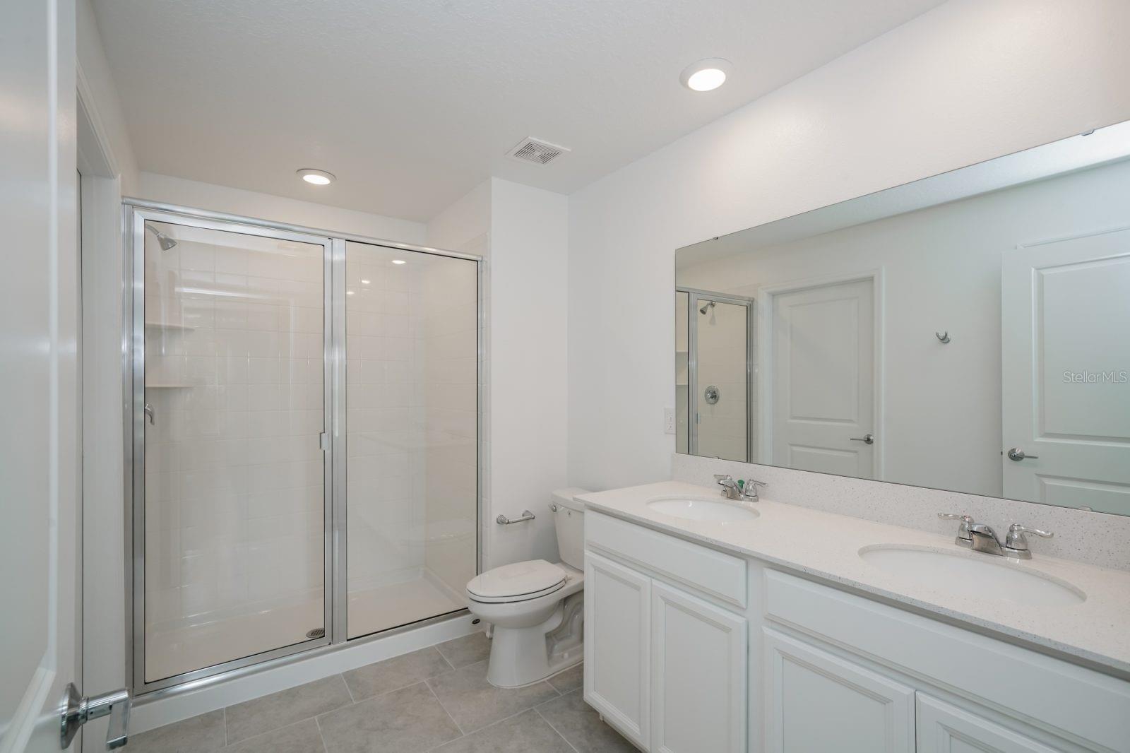 LIBERTY RDG PH 1 - Residential Lease