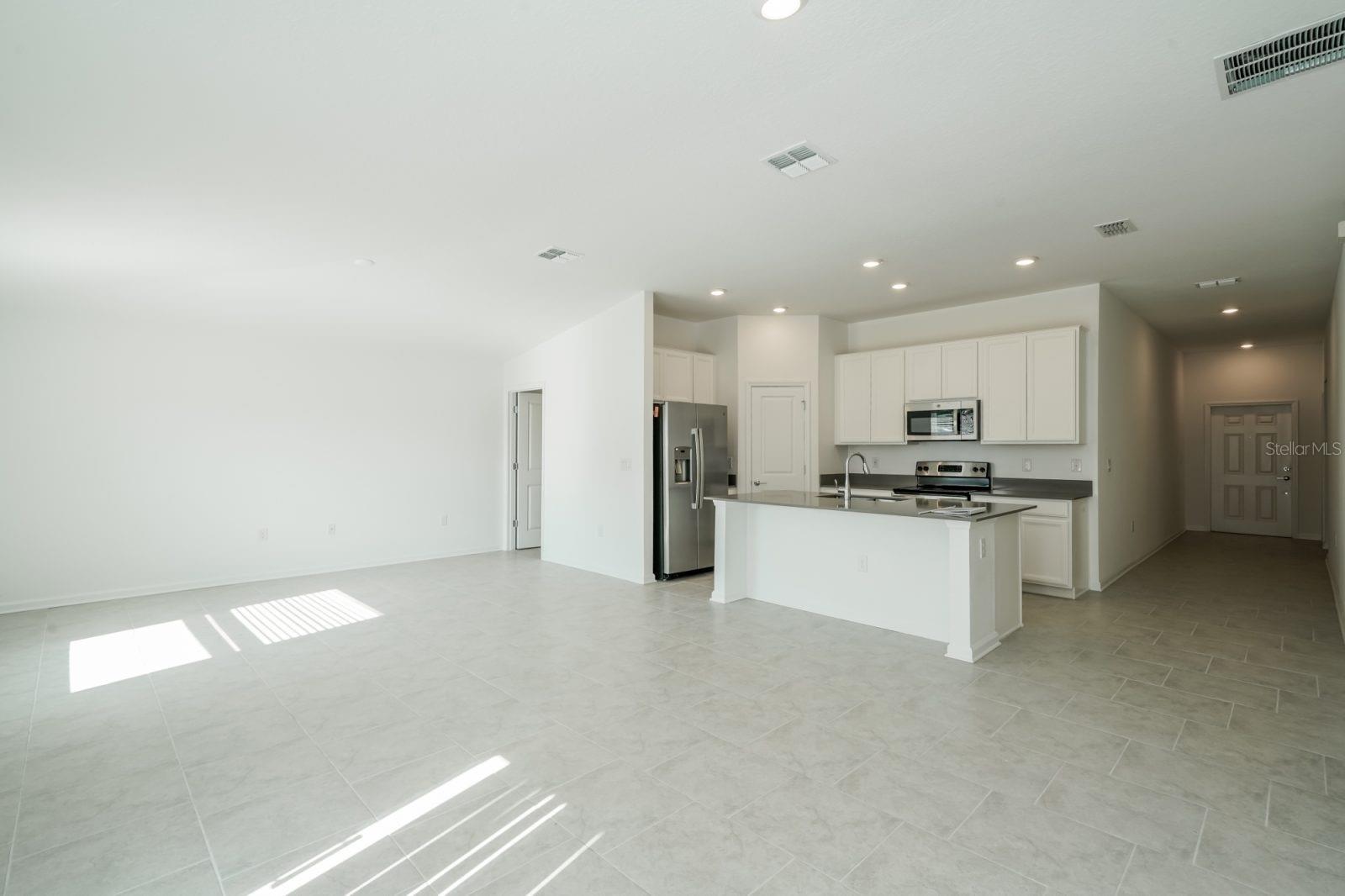 LIBERTY RDG PH 1 - Residential Lease