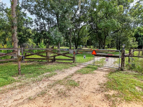 Tiny photo for 37048 Mill Stream Court, Eustis, FL 32736 (MLS # G5118954)